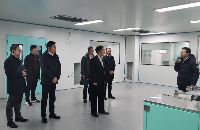 中國有研黨委書記、董事長趙曉晨一行到國聯(lián)研究院調研